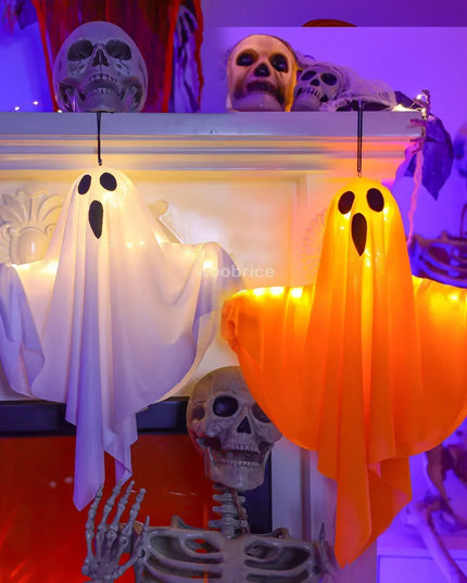 LED Flying Ghosts Halloween Decorations™