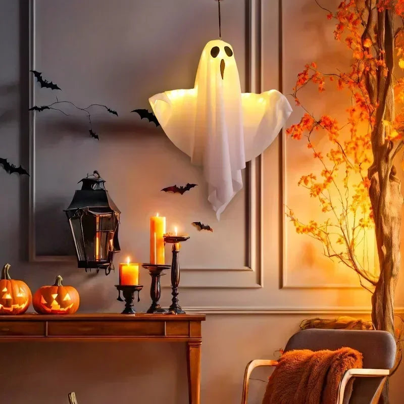 LED Flying Ghosts Halloween Decorations™