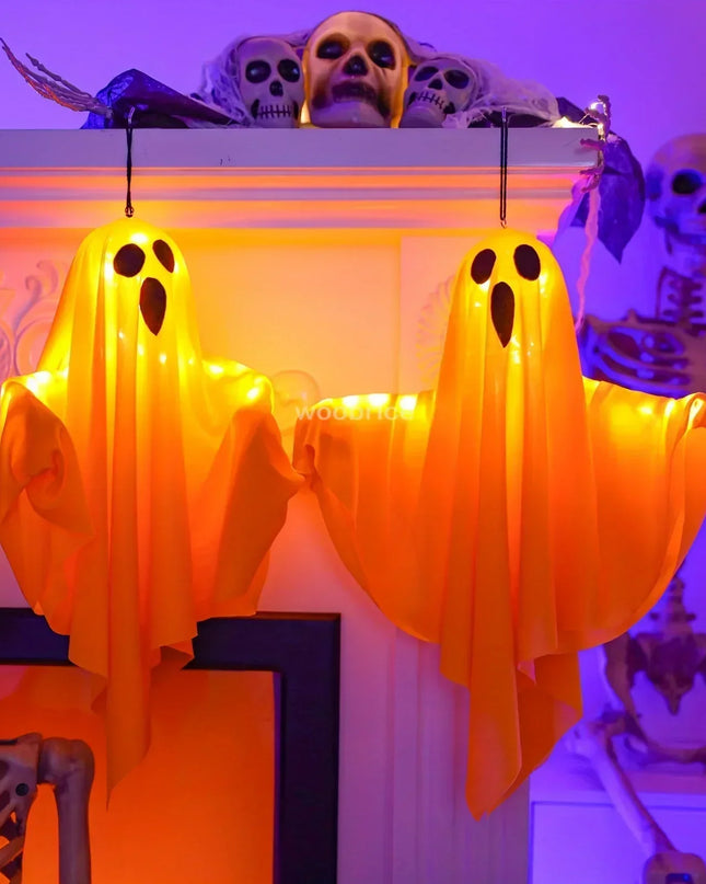 LED Flying Ghosts Halloween Decorations™