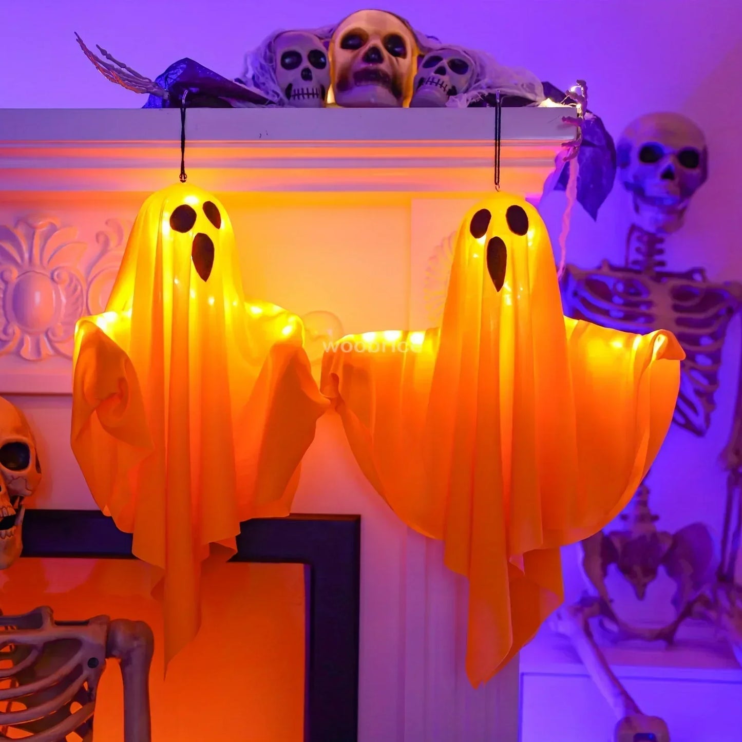 LED Flying Ghosts Halloween Decorations™